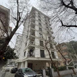 Laci̇vert Cadde Kozyataği 3+1 Balkonlu 92m² Net