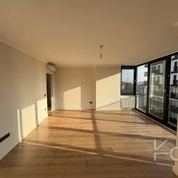 Laci̇vert Cadde Caddebostan 2+1 Kısmi Deni̇z Manzaralı 75 M² Ebeveyn Banyolu