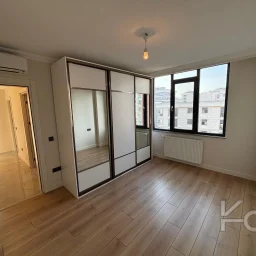 Laci̇vert Cadde Caddebostan 2+1 Kısmi Deni̇z Manzaralı 75 M² Ebeveyn Banyolu