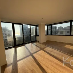 Laci̇vert Cadde Caddebostan 2+1 Kısmi Deni̇z Manzaralı 75 M² Ebeveyn Banyolu