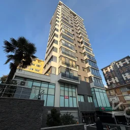Laci̇vert Cadde Caddebostan 2+1 Kısmi Deni̇z Manzaralı 75 M² Ebeveyn Banyolu