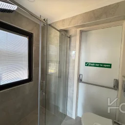 Laci̇vert Cadde Caddebostan 2+1 Kısmi Deni̇z Manzaralı 75 M² Ebeveyn Banyolu