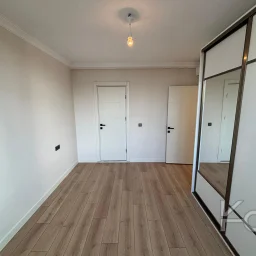 Laci̇vert Cadde Caddebostan 2+1 Kısmi Deni̇z Manzaralı 75 M² Ebeveyn Banyolu