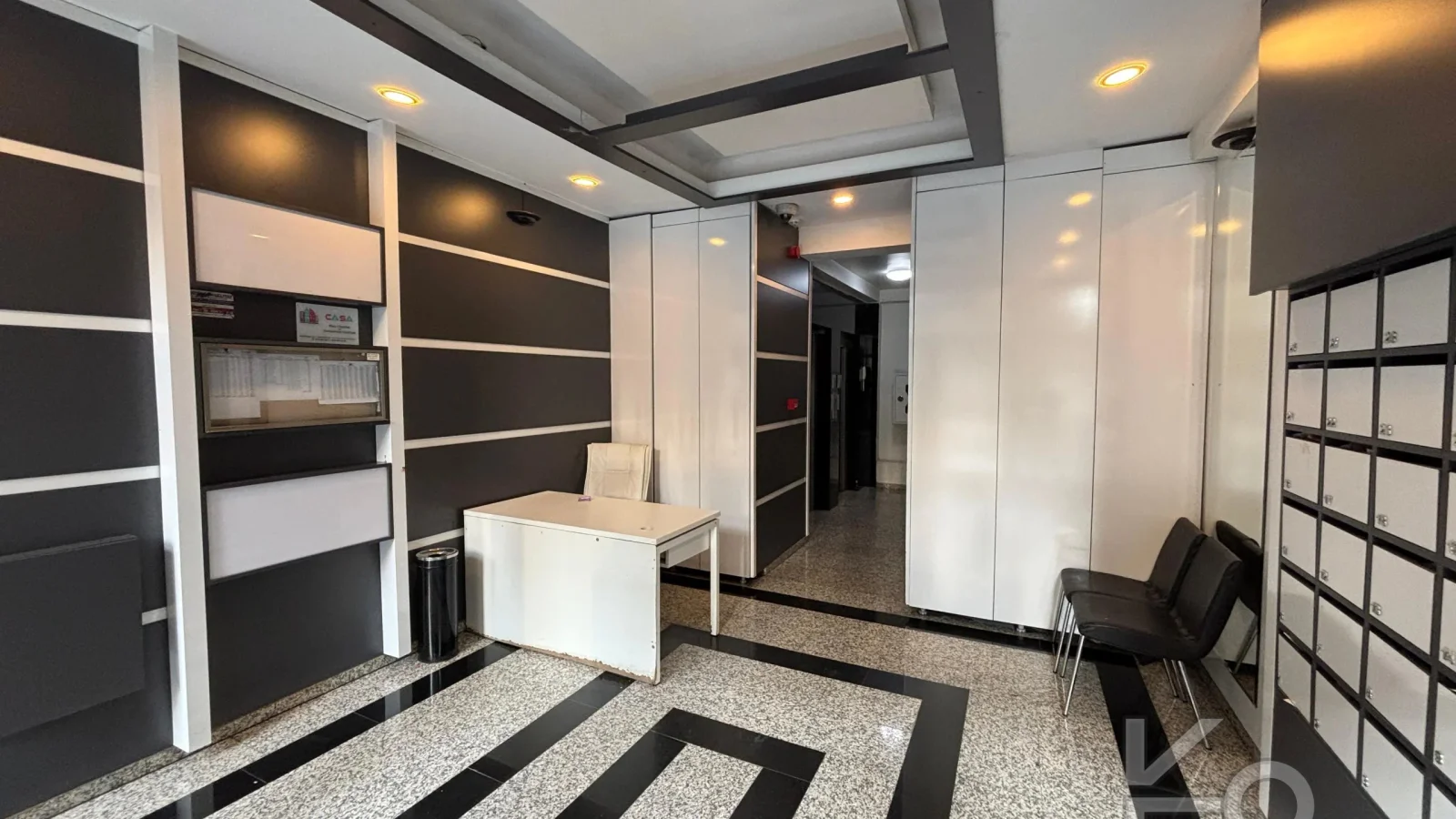 Laci̇vert Cadde Caddebostan 2+1 Kısmi Deni̇z Manzaralı 75 M² Ebeveyn Banyolu