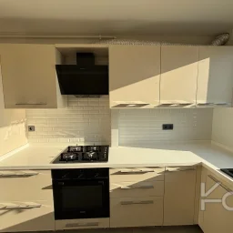 Laci̇vert Cadde Caddebostan 2+1 Kısmi Deni̇z Manzaralı 75 M² Ebeveyn Banyolu