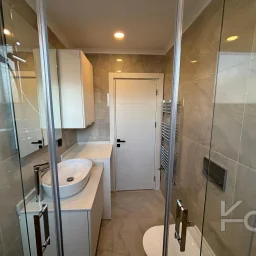 Laci̇vert Cadde Caddebostan 2+1 Kısmi Deni̇z Manzaralı 75 M² Ebeveyn Banyolu