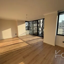Laci̇vert Cadde Caddebostan 2+1 Kısmi Deni̇z Manzaralı 75 M² Ebeveyn Banyolu