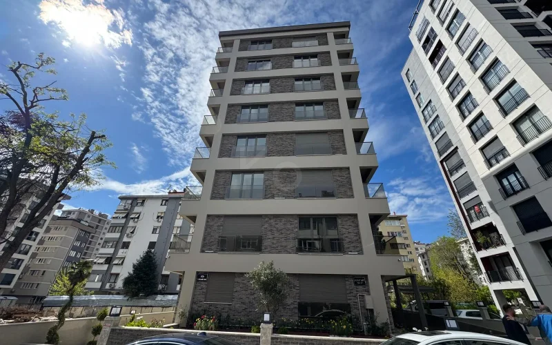 Lacivertcadde Gayrimenkul Suadiye 2026 Yapımı Sıfır 67² Net 2+1