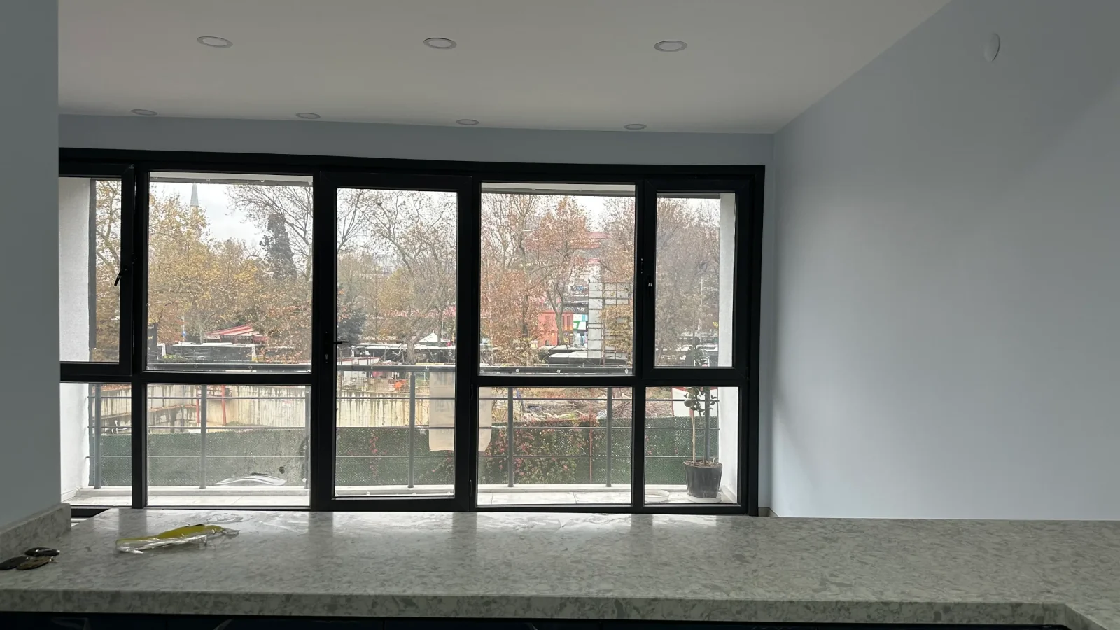 Beşiktaş Yıldız'da Kiralık Cadde Üzeri Ofis