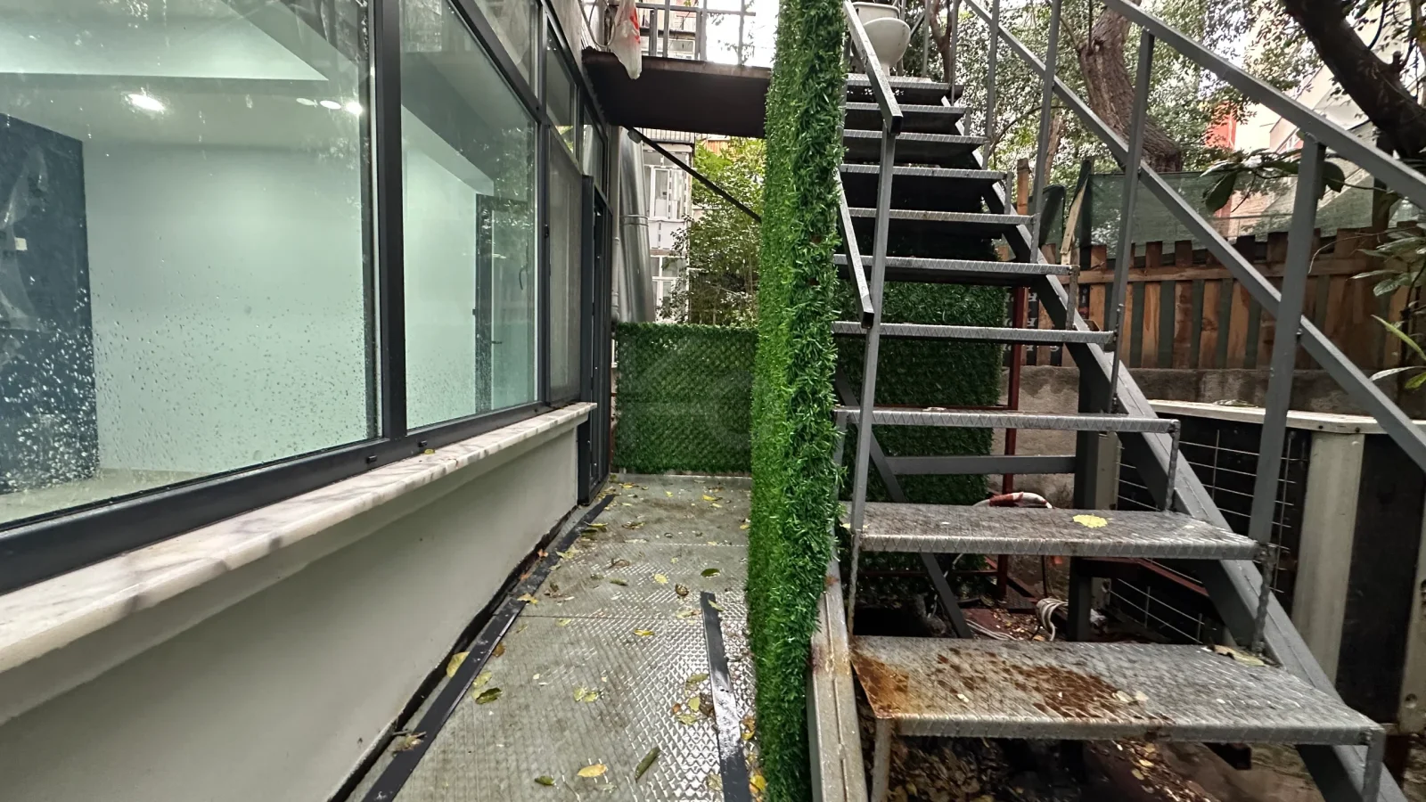 Beşiktaş Yıldız'da Kiralık Cadde Üzeri Ofis