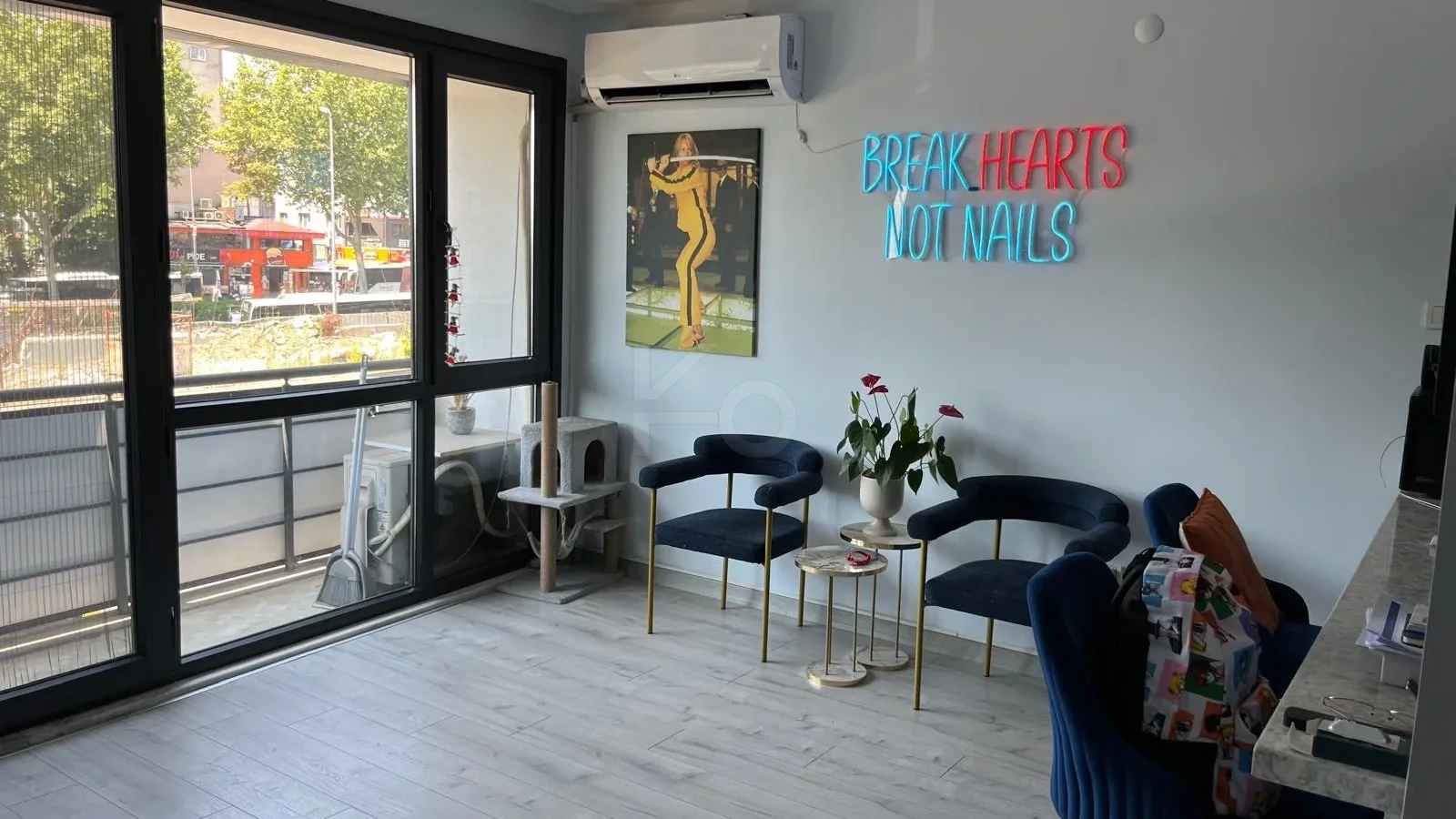 Beşiktaş Yıldız'da Kiralık Cadde Üzeri Ofis