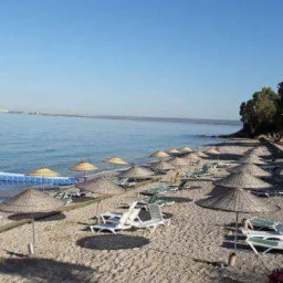Mutluol Proje'den Milas Lalekent Sit Plajlı Havuzlu 2+1