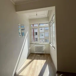 Laci̇vert Cadde Moda'da Yatirim Firsati Dai̇re 75m²net 2+1