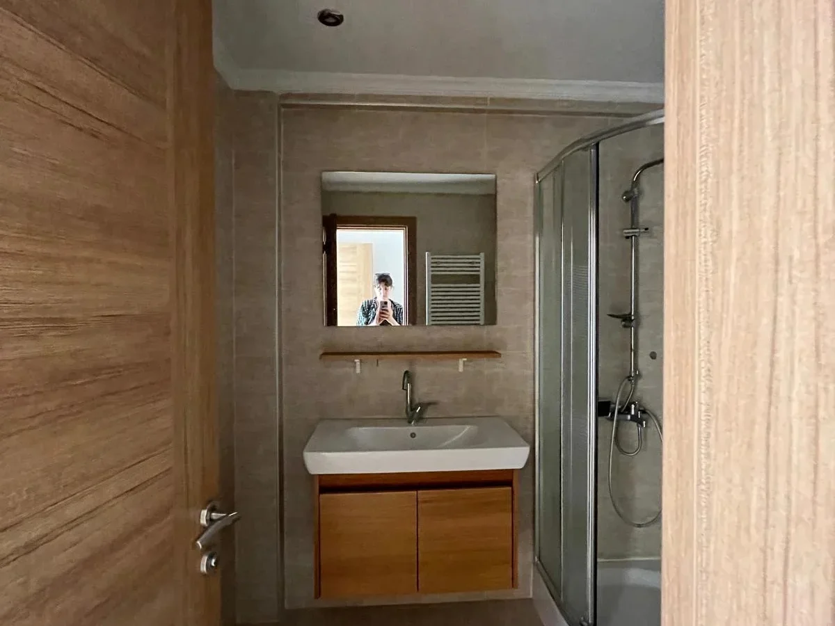Laci̇vert Cadde Moda'da Yatirim Firsati Dai̇re 75m²net 2+1