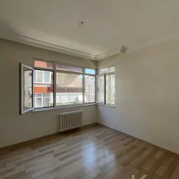 Laci̇vert Cadde Moda'da Yatirim Firsati Dai̇re 75m²net 2+1