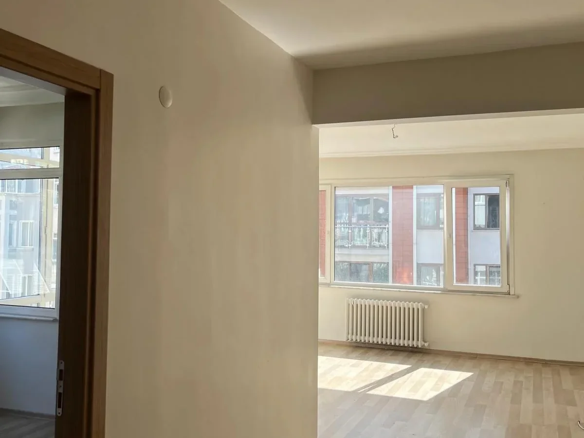 Laci̇vert Cadde Moda'da Yatirim Firsati Dai̇re 75m²net 2+1