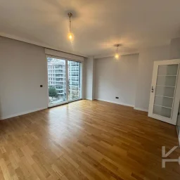Laci̇vertcadde Göztepe Bağdat Cad.yakini 75m2 Net 2+1
