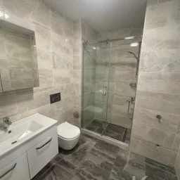 Laci̇vertcadde Göztepe Bağdat Cad.yakini 75m2 Net 2+1