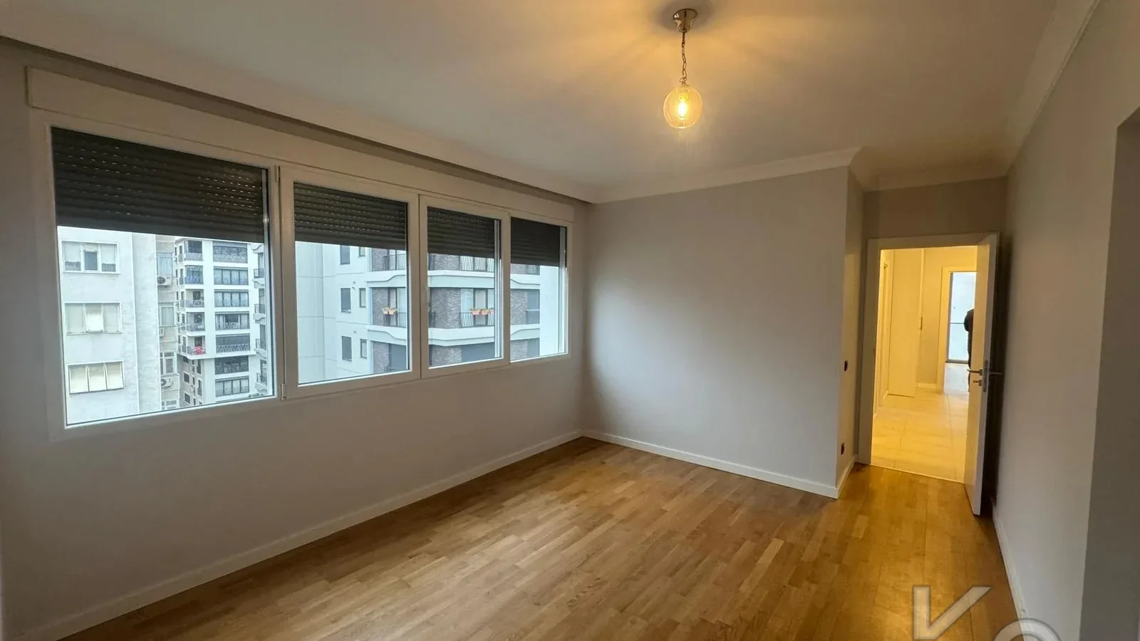 Laci̇vertcadde Göztepe Bağdat Cad.yakini 75m2 Net 2+1