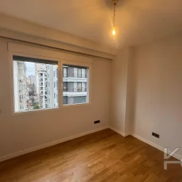 Laci̇vertcadde Göztepe Bağdat Cad.yakini 75m2 Net 2+1