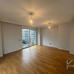 Laci̇vertcadde Göztepe Bağdat Cad.yakini 75m2 Net 2+1