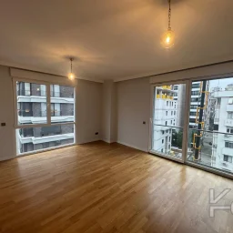 Laci̇vertcadde Göztepe Bağdat Cad.yakini 75m2 Net 2+1