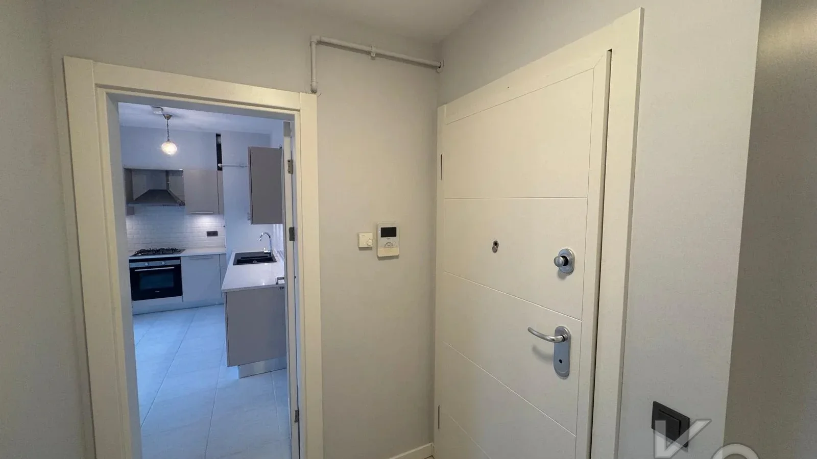 Laci̇vertcadde Göztepe Bağdat Cad.yakini 75m2 Net 2+1