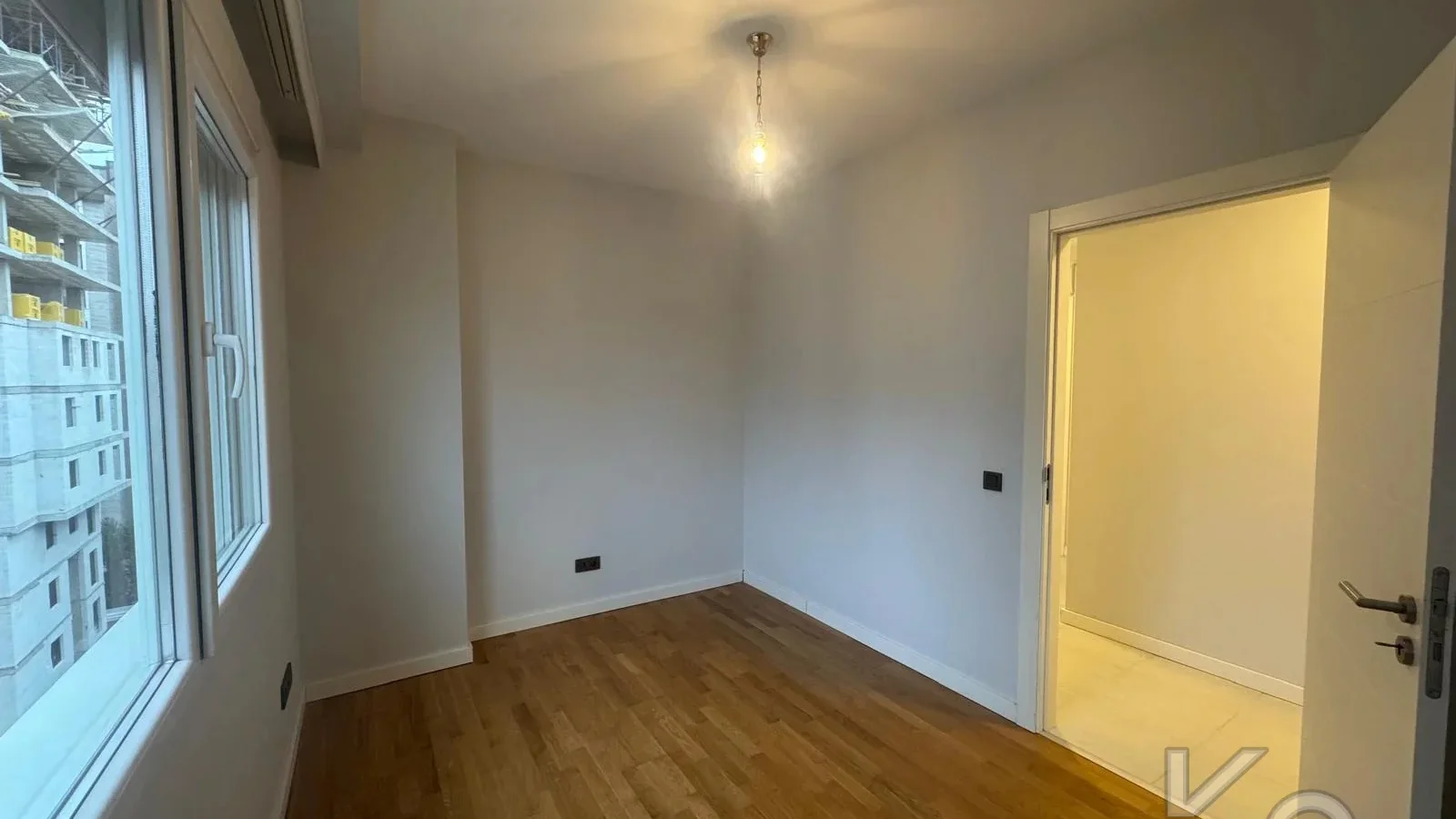 Laci̇vertcadde Göztepe Bağdat Cad.yakini 75m2 Net 2+1