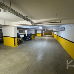Laci̇vertcadde Göztepe Bağdat Cad.yakini 75m2 Net 2+1