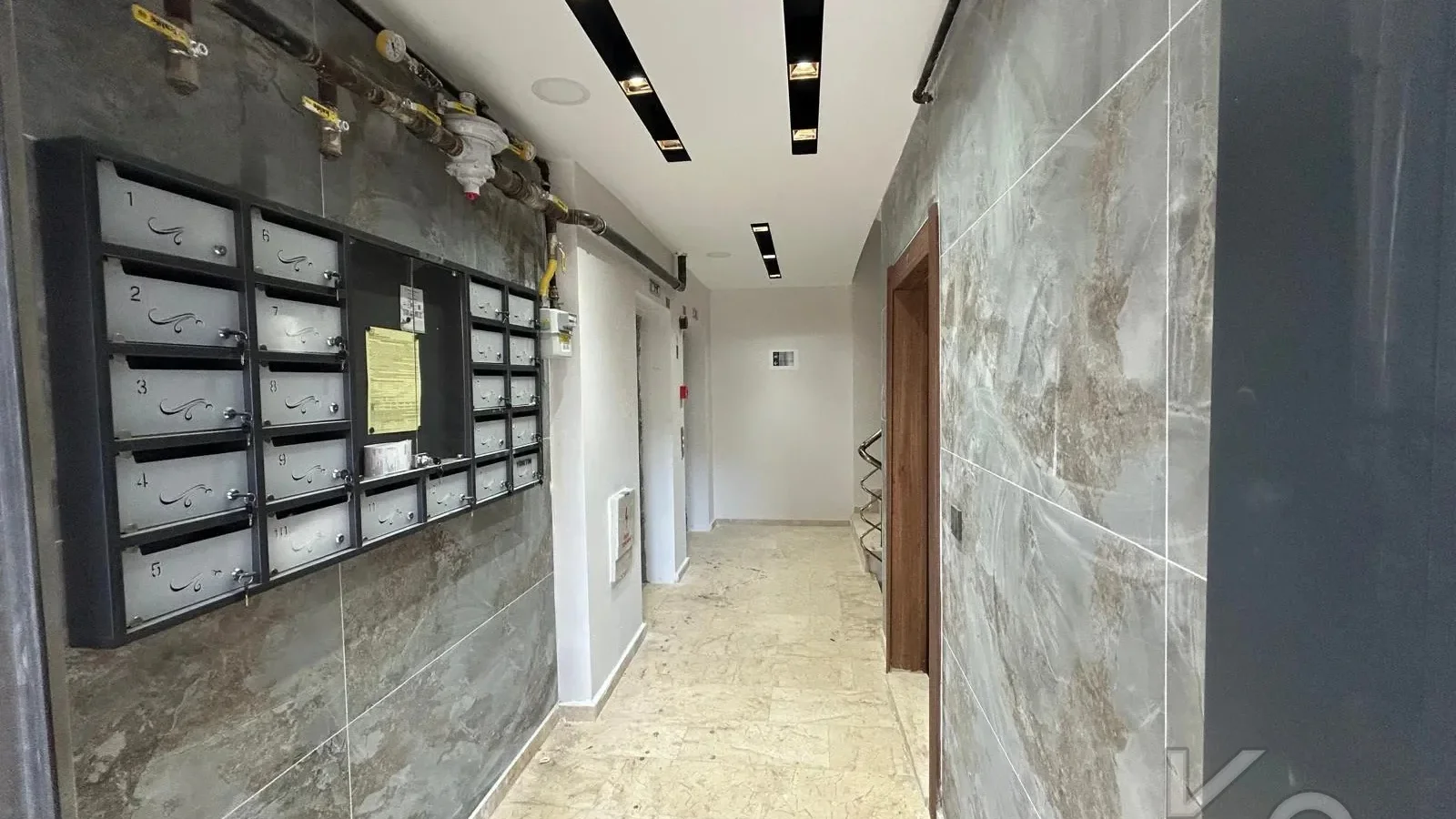 Lacivert Cadde Bostancida Sifir 3+1 Ebeveyn Banyolu 88m² Net 3+1