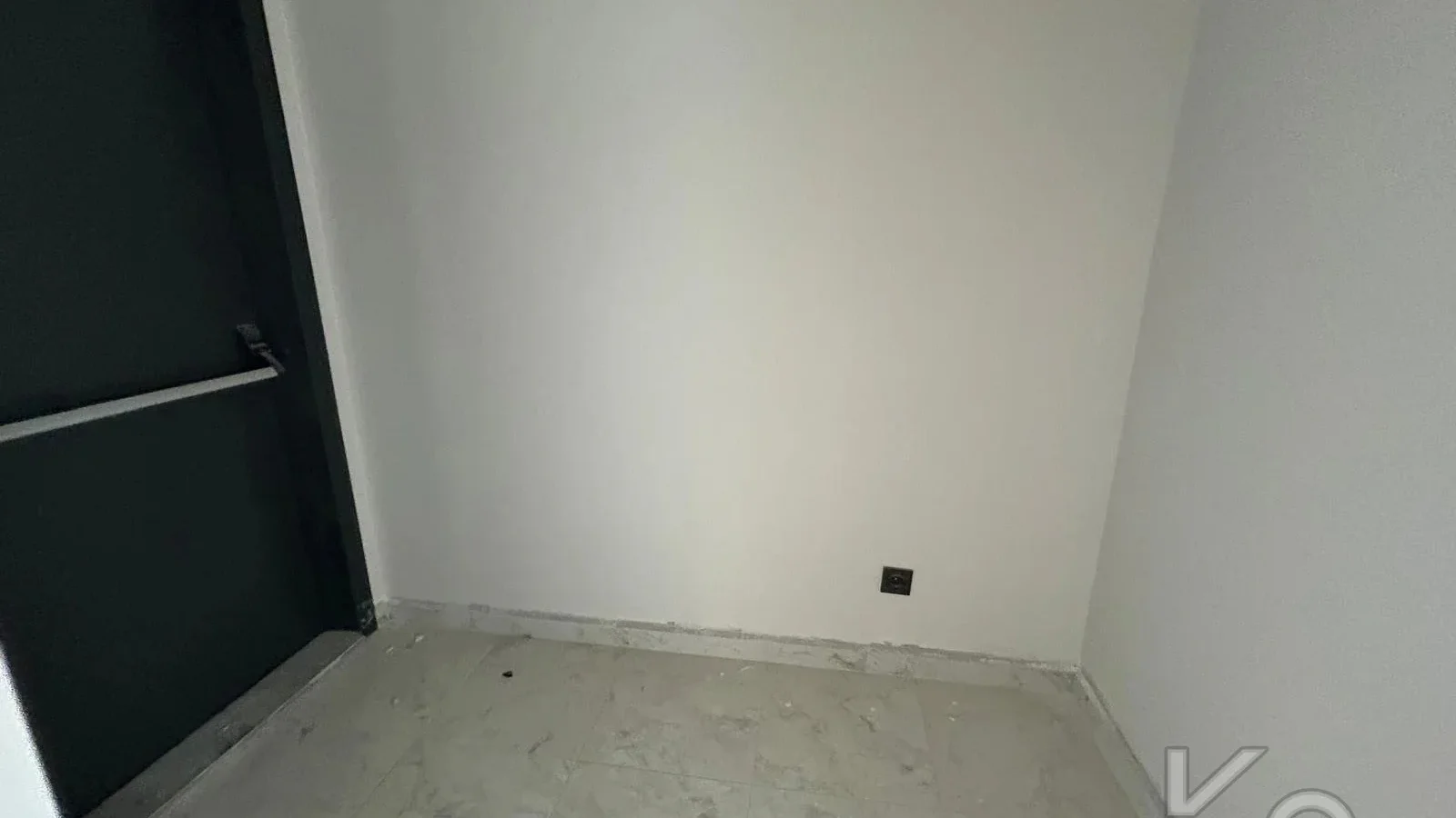 Lacivert Cadde Bostancida Sifir 3+1 Ebeveyn Banyolu 88m² Net 3+1