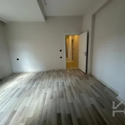 Lacivert Cadde Bostancida Sifir 3+1 Ebeveyn Banyolu 88m² Net 3+1