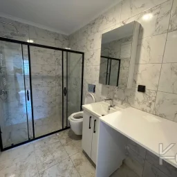 Lacivert Cadde Bostancida Sifir 3+1 Ebeveyn Banyolu 88m² Net 3+1