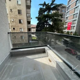 Lacivert Cadde Bostancida Sifir 3+1 Ebeveyn Banyolu 88m² Net 3+1