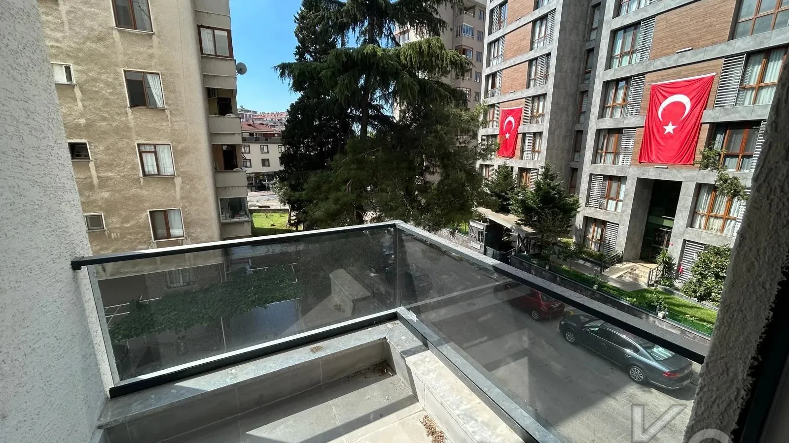 Lacivert Cadde Bostancida Sifir 3+1 Ebeveyn Banyolu 88m² Net 3+1