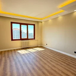 Academy Göztepe T.mehmet Efendi Üzerinde 4+1 Satılık Renöve Daire