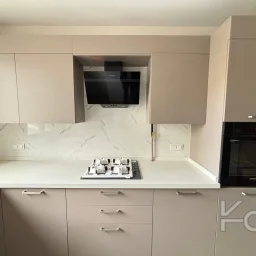 Laci̇vert Cadde Caddebostan Sahi̇lde İş Yeri̇ne Uygun Yeni̇ Buti̇k Bi̇nada 3+1 120m² Net