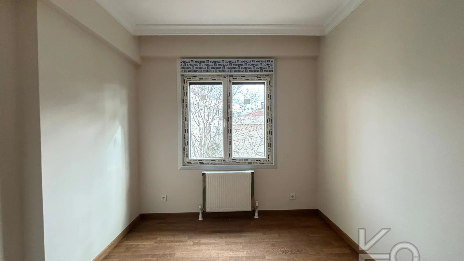 Laci̇vert Cadde Caddebostan Sahi̇lde İş Yeri̇ne Uygun Yeni̇ Buti̇k Bi̇nada 3+1 120m² Net