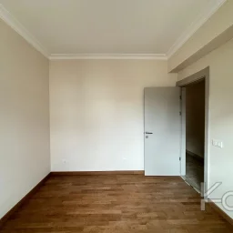 Laci̇vert Cadde Caddebostan Sahi̇lde İş Yeri̇ne Uygun Yeni̇ Buti̇k Bi̇nada 3+1 120m² Net