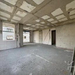 Laci̇vertcadde Tek Yetki̇li̇ Tütüncü M.efendi̇ Sifir 121m² Net 3+1