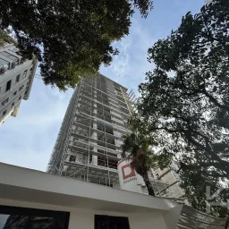 Laci̇vertcadde Tek Yetki̇li̇ Tütüncü M.efendi̇ Sifir 121m² Net 3+1