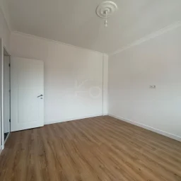 Lacivertcadde Erenköy’de Satılık 3 Cepheli 57m² Net 1+1
