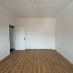 Lacivertcadde Erenköy’de Satılık 3 Cepheli 57m² Net 1+1