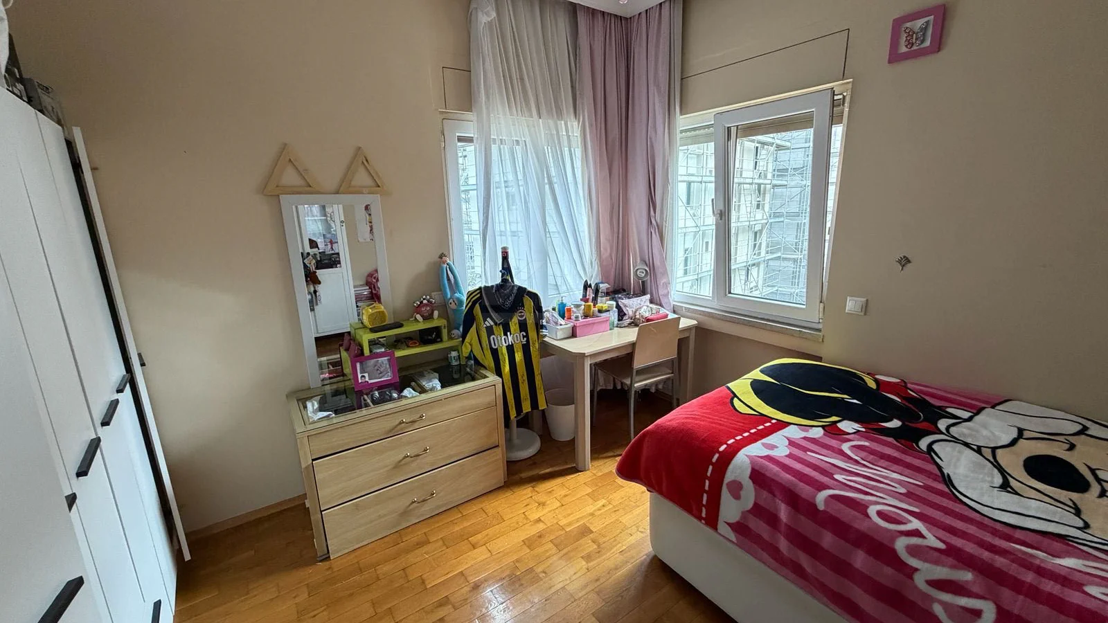 Academy Fenerbahçe'de Site İçi Güvenlikli Havuzlu Satılık 4+1