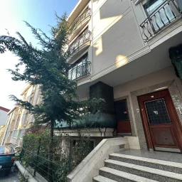 Yeditepe Ünv. Komşu Çatı Katı 1+1 Teraslı