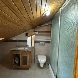 Yeditepe Ünv. Komşu Çatı Katı 1+1 Teraslı