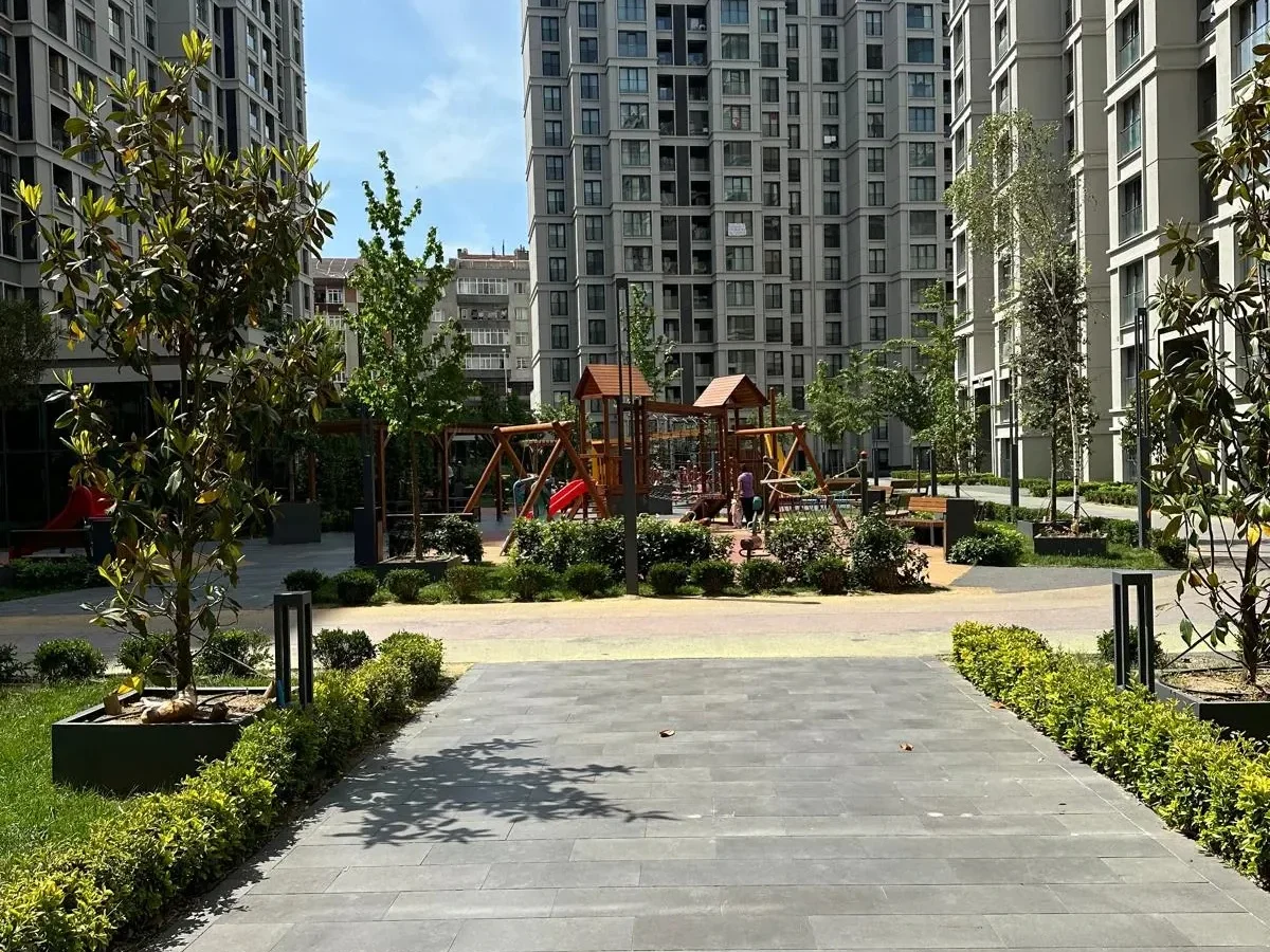 Rookz Fark Loca Mahal Si̇tesi̇ Geni̇ş 2+1 Satilik Dai̇re