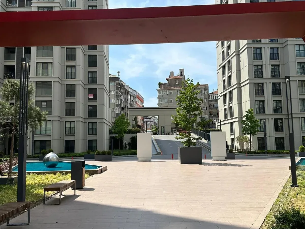 Rookz Fark Loca Mahal Si̇tesi̇ Geni̇ş 2+1 Satilik Dai̇re