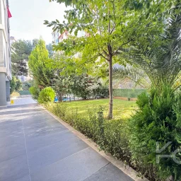Academy Suadi̇ye Havuzlu Güvenli̇kli̇ Deni̇z Manzarali Yeni̇ Bi̇na 100m2 3+1