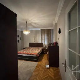 Laci̇vert Cadde Tek Yetki̇li̇ Bayar Caddesi̇ Yakını Balkonlu 102m²net 3+1